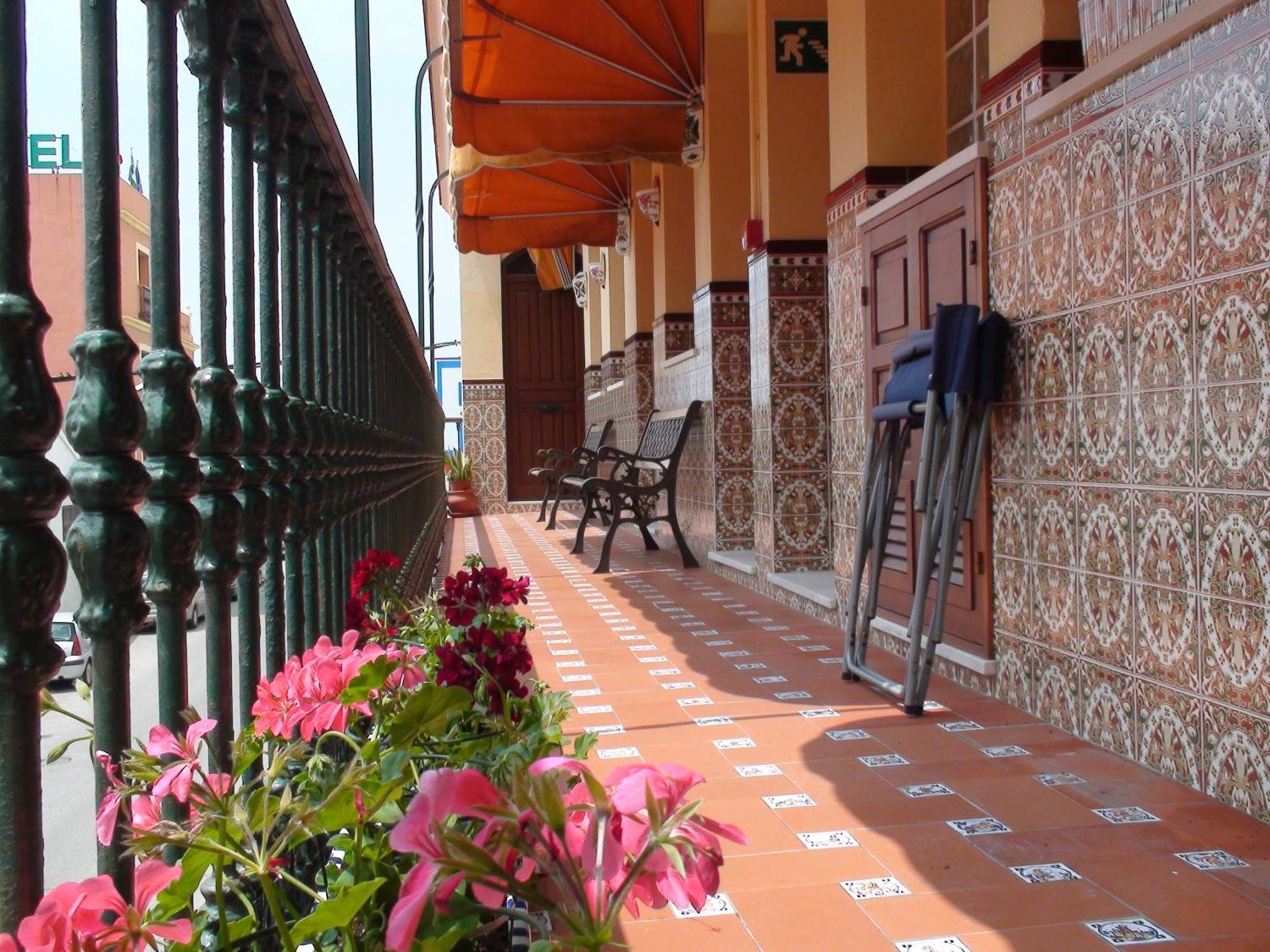 Hotel Hostal Tarik Tarifa Exterior foto